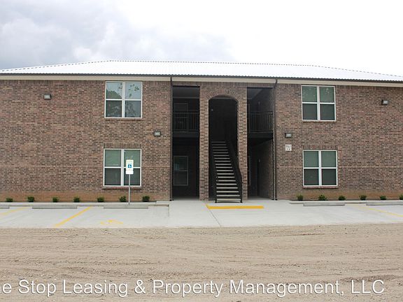 2nd image of 1408 SE 1st St #4
