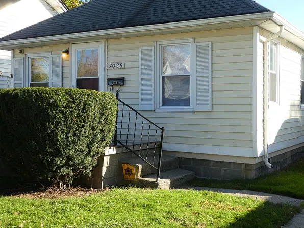 7028 Hudson Ave, Warren, MI 48091
