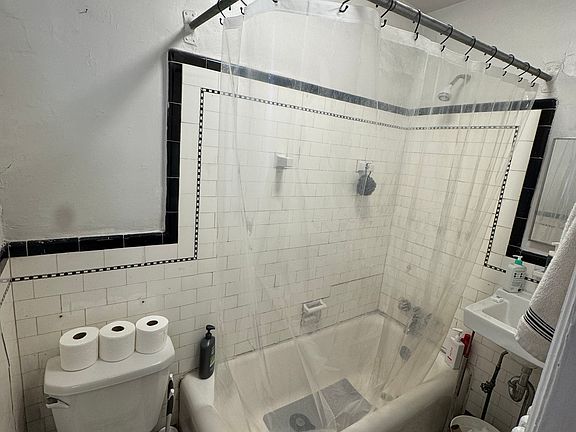5th image of 212 S 41st St #2FR