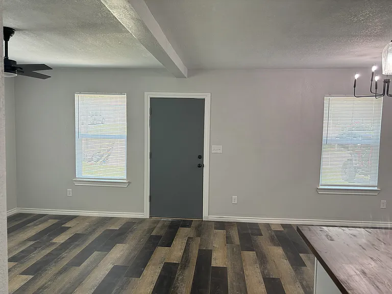 5609 Fernander Dr — Photo 8