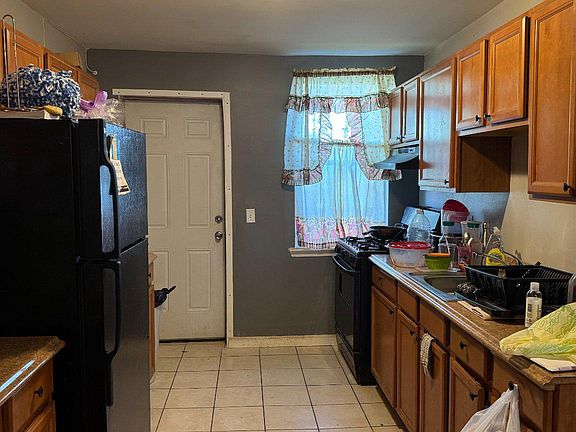 5th image of 3908 Fairfax Rd