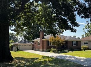 2528 Gardiner Ln, Louisville, KY 40205