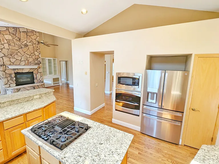1291 Meadowlake Way — Photo 10