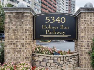 5340 Holmes Run Pkwy Unit 516, Alexandria, VA 22304