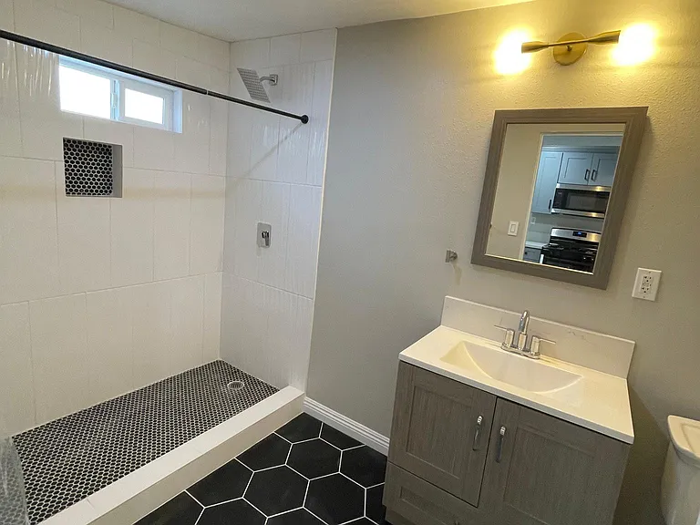 1451 W Holt Ave #5 — Photo 4