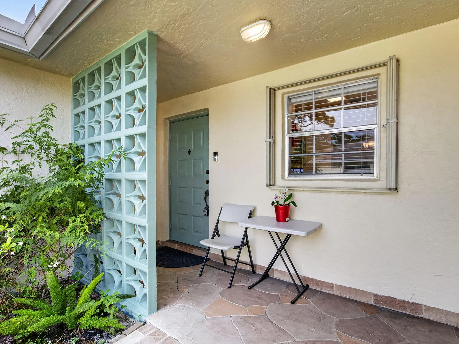 2 bed, 2.0 bath, 1186 sqft, $2,300 — Photo 4
