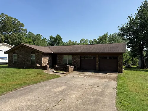 5700 Grand Ave Photo 1
