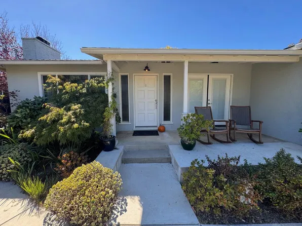 96 Kunkle St, Oak View, CA 93022