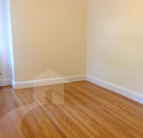 172 Maple St #407 — Photo 5