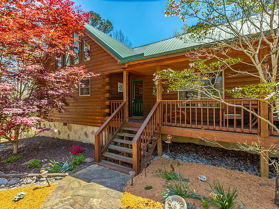 8th image of 292 Log Cabin Ln