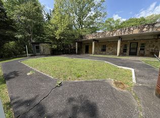 4089 Old Metal Rd, Palmyra, TN 37142