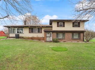 10035 New Cut Rd, Greenville, IN 47124
