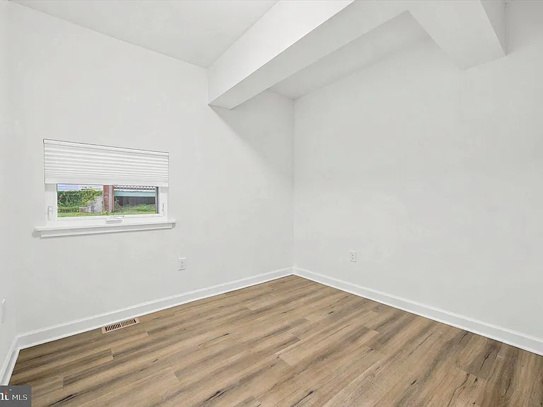 514 Ryers Ave #A — Photo 9