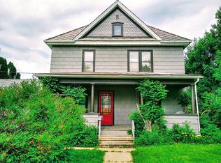 218 W Maple St, Viroqua, WI 54665