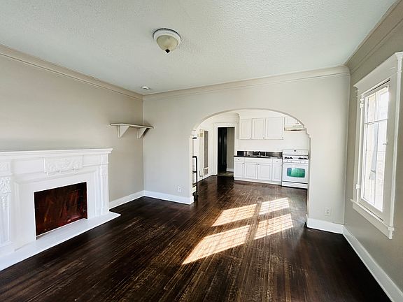 5th image of 600 W 56th St #602