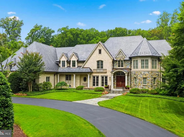 9833 Avenel Farm Dr, Potomac, MD 20854