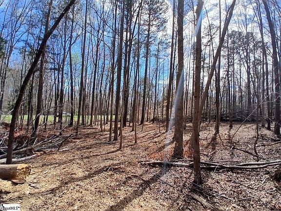 3rd image of 795 Powers Rd