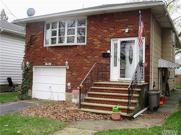 2nd image of 90 Hunnewell Ave