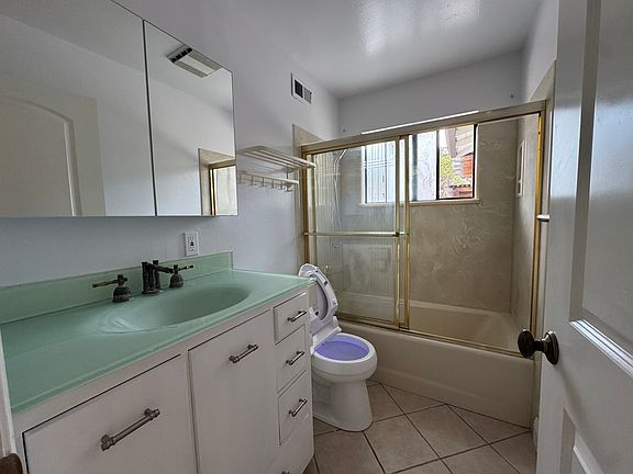 2nd image of 21884 Oakview Ln