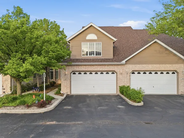 18 Moorings Dr, Palos Heights, IL 60463