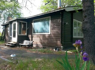 528 Redwood Rd, Mount Shasta, CA 96067