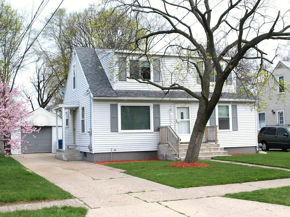 1st image of 235 Maplelawn St SE