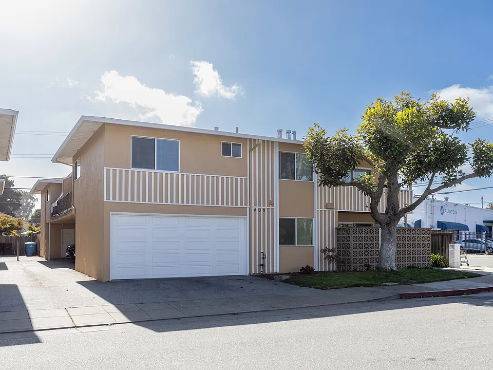 400-404 Studio Cir #400-6