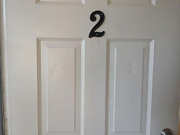 2nd image of 1930 Peabody Rd APT 2