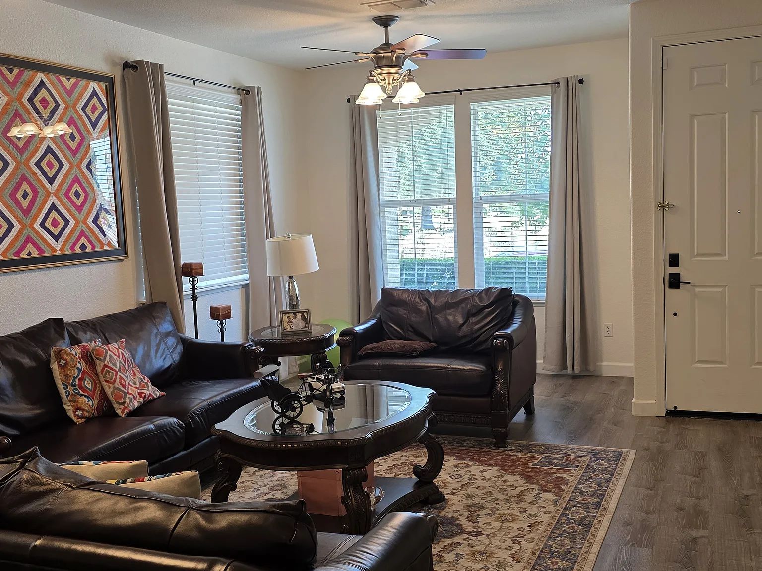 5 bed, 2668 sqft, $3,800 — Photo 4