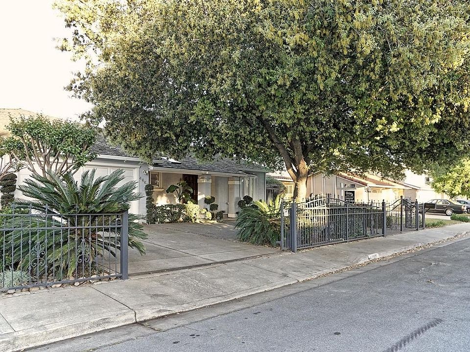 1st image of 4662 Park Arcadia Dr