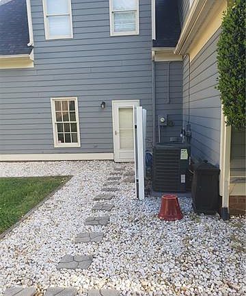 3rd image of 8421 Meadowcroft Ct #1