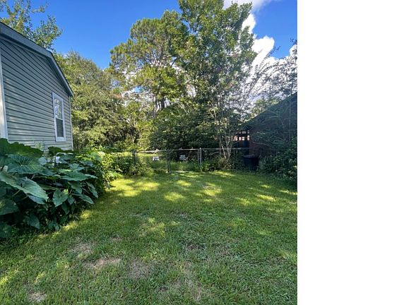 2nd image of 9520 Bridlewood Rd