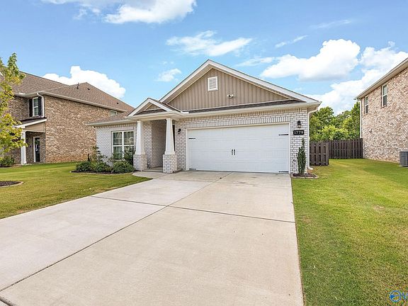 2nd image of 1779 Stampede Cir SE