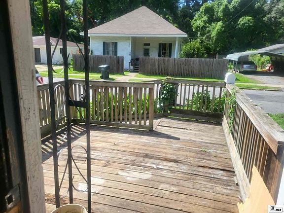2nd image of 207 Mitchell Ln