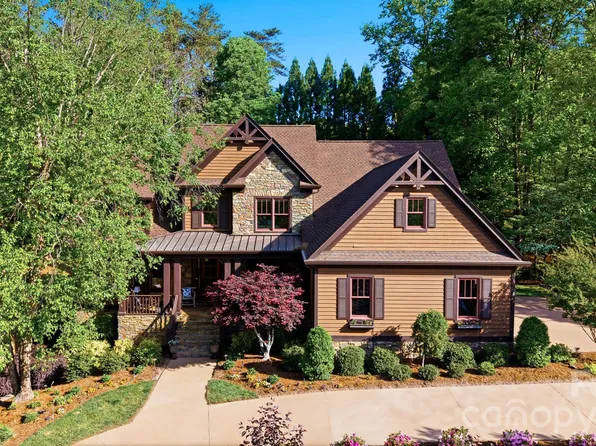 2748 Trent Dr NE, Conover, NC 28613