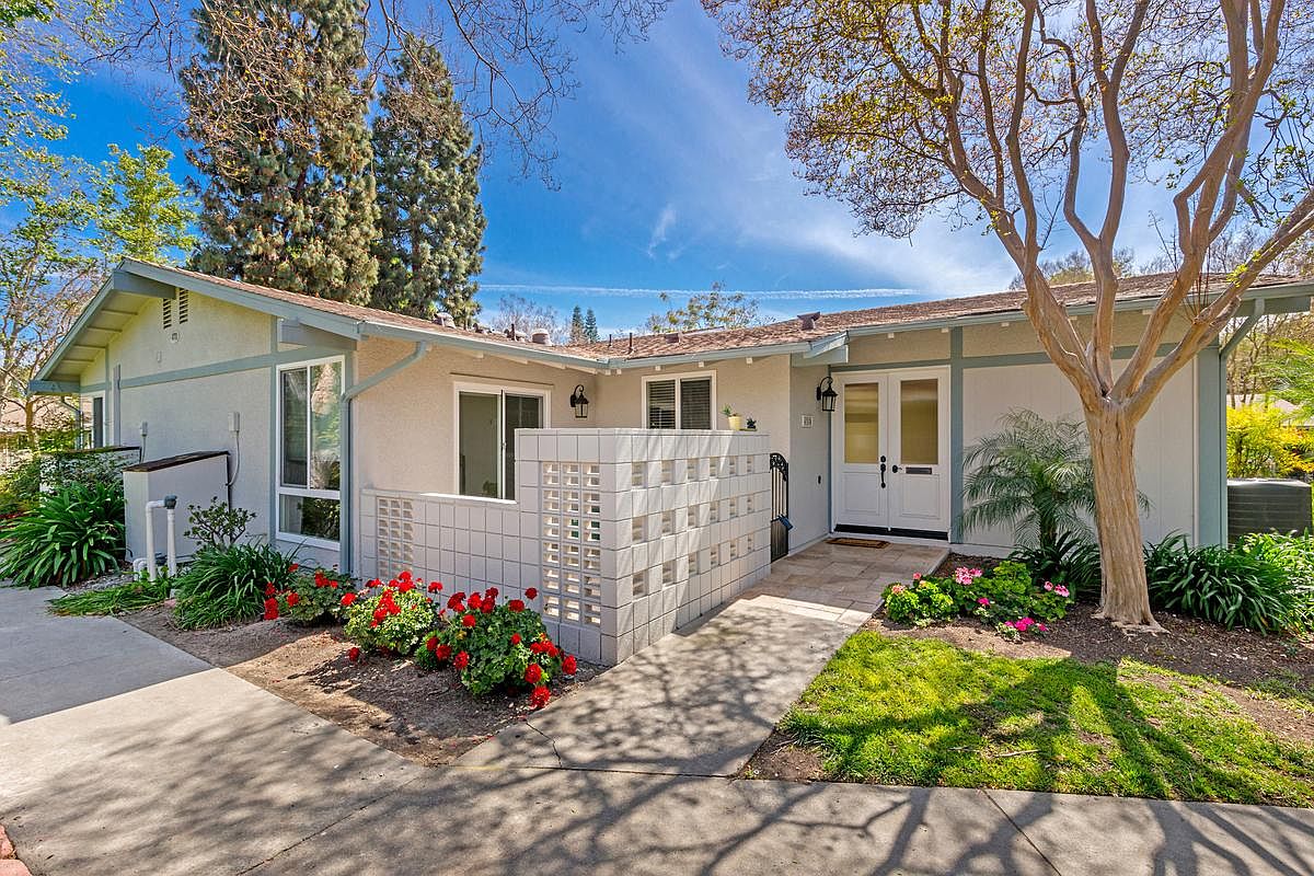 470 Calle Cadiz UNIT D, Laguna Woods, CA 92637 | Zillow