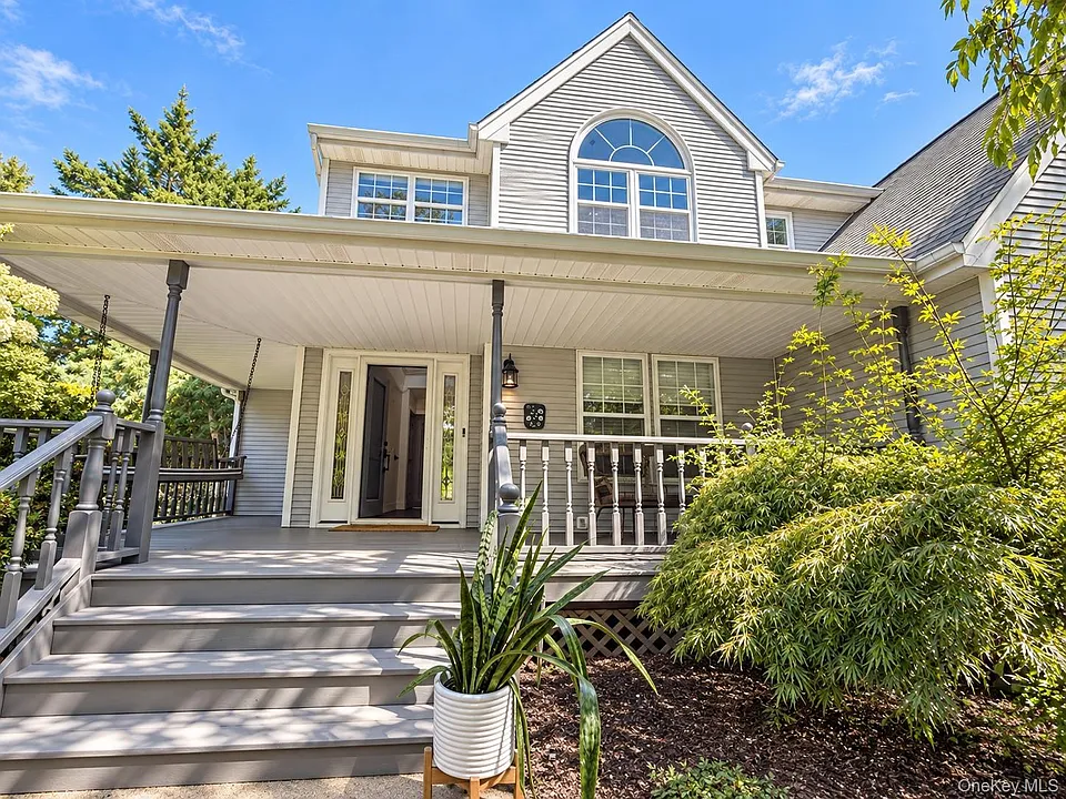 65 Mayfair Rd