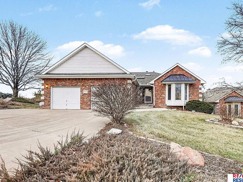 1st image of 17414 Riviera Dr #32