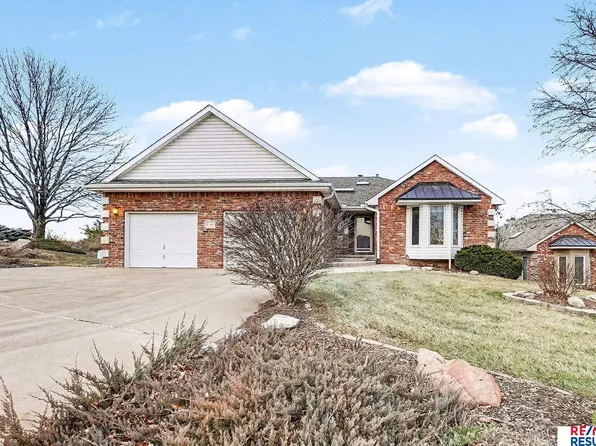 17414 Riviera Dr #32, Omaha, NE 68136