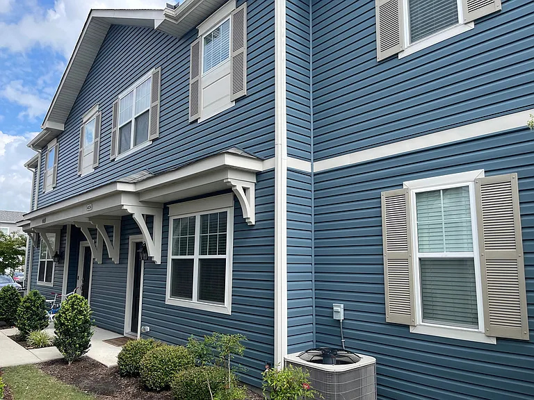 4024 Trenwith Ln — Photo 2