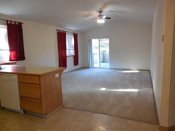 3rd image of 1729 Rainier Ave
