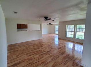 1608 Royalwood Cir, Joshua, TX 76058