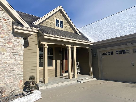 4th image of 1504 Schloemer Dr