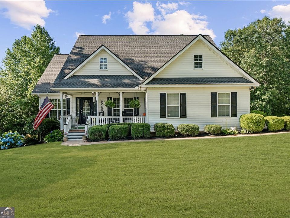 1st image of 221 Timber Ridge Dr