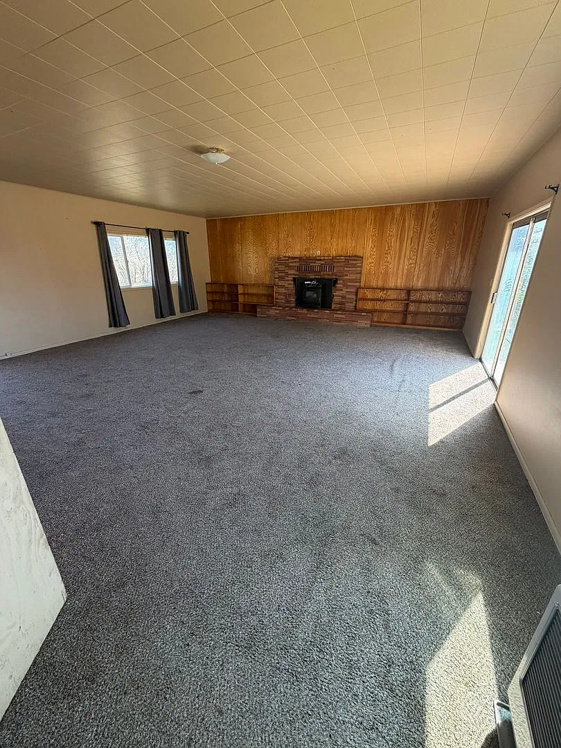 3 Bedroom, 2 Bathroom Home - Located in Malin, OR! — Photo 1