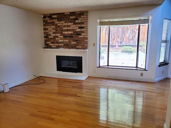 5th image of 1456 Sierraville Ave