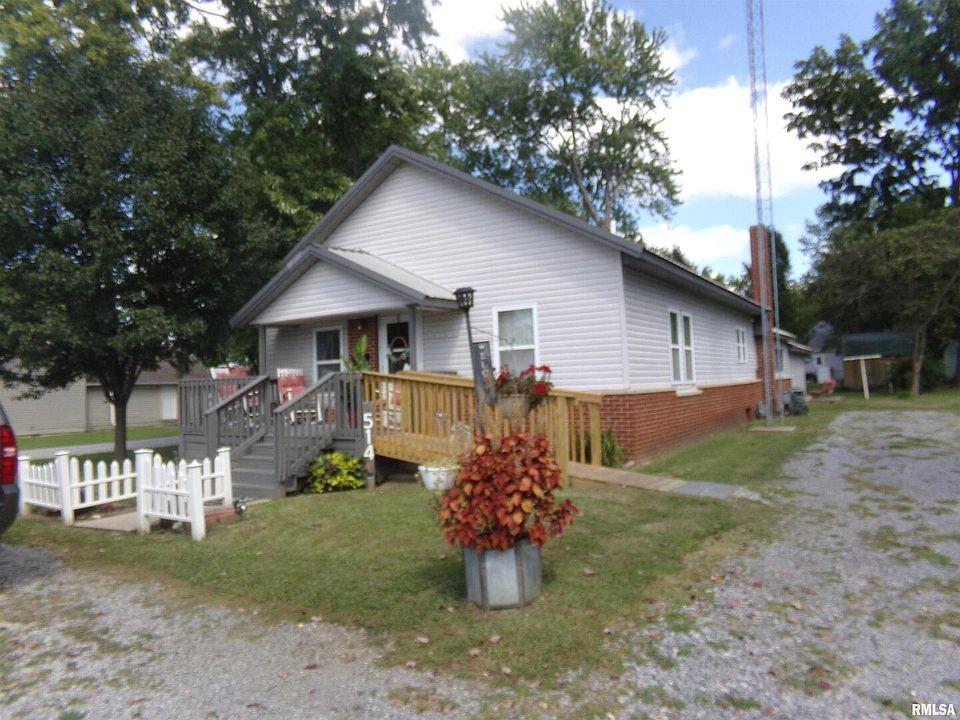 1st image of 514 N Adams St
