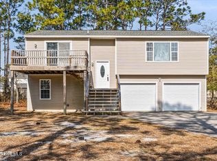 849 N Shore Dr, Southport, NC 28461