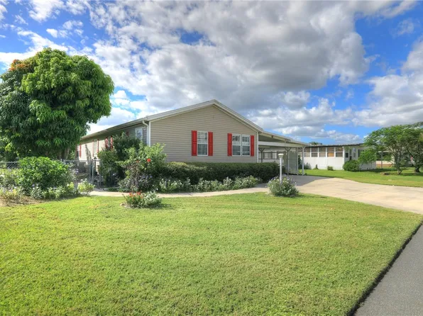 911 Fir St, Barefoot Bay, FL 32976