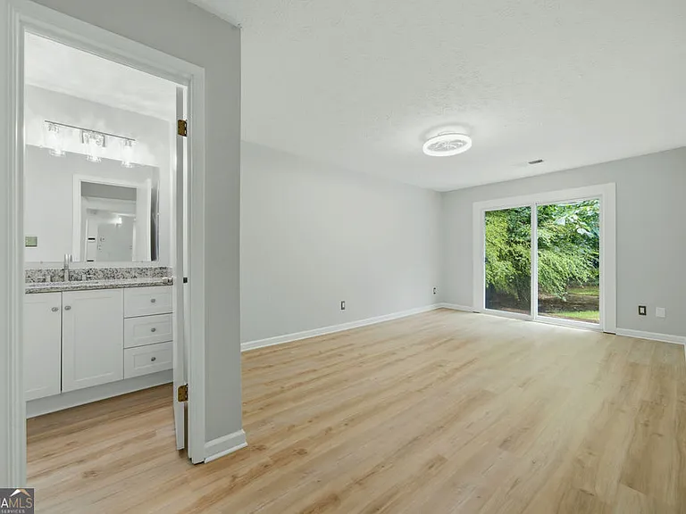 210 Meadow Run — Photo 21